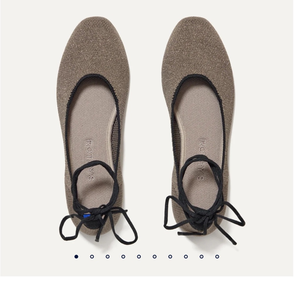 NEW Rothy’s “The Square Wrap”-Pewter